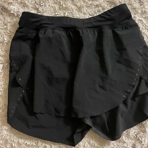 Lululemon flowy shorts